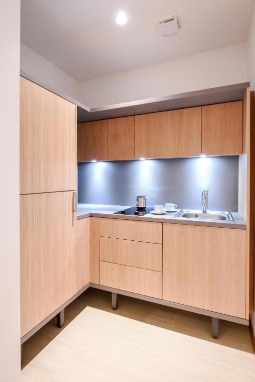 City Centre Chic Apartment Ljubljana 2/4 ภายนอก รูปภาพ