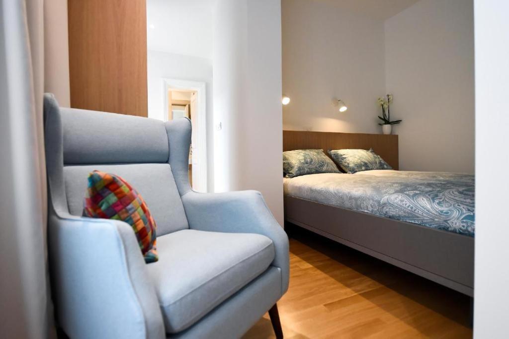 City Centre Chic Apartment Ljubljana 2/4 ภายนอก รูปภาพ