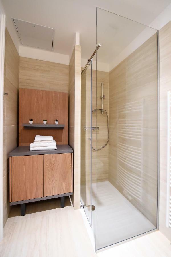City Centre Chic Apartment Ljubljana 2/4 ภายนอก รูปภาพ