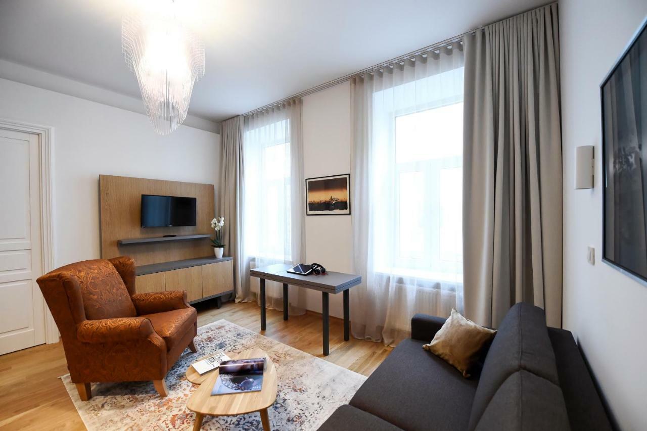 City Centre Chic Apartment Ljubljana 2/4 ภายนอก รูปภาพ